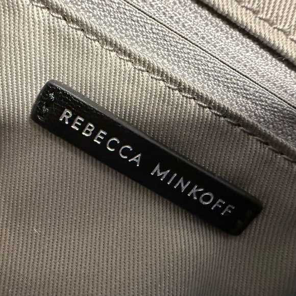 Rebecca Minkoff Lou Shoulder Bag- Like NEW -Leather Crossbody Bag - Picture 14 of 14